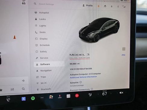 Used 2018 Tesla Model 3 Performance image 20