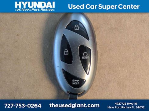Used 2024 Hyundai Elantra SEL image 31