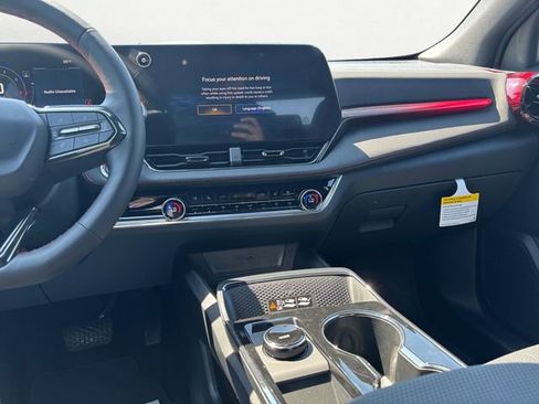 New 2026 Chevrolet Equinox RS w/ Convenience Package III FWD image 11