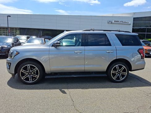 Used 2020 Ford Expedition Limited w/ Equipment Group 303A AWD/4WD image 4