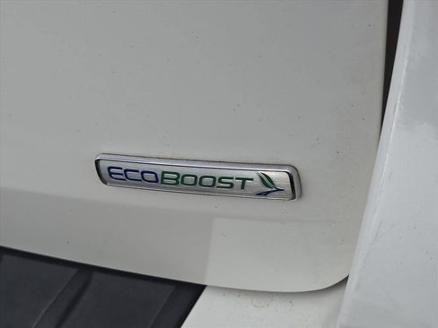 Used 2020 Ford Explorer XLT w/ Equipment Group 202A image 5