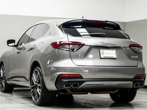 Used 2021 Maserati Levante GTS image 11