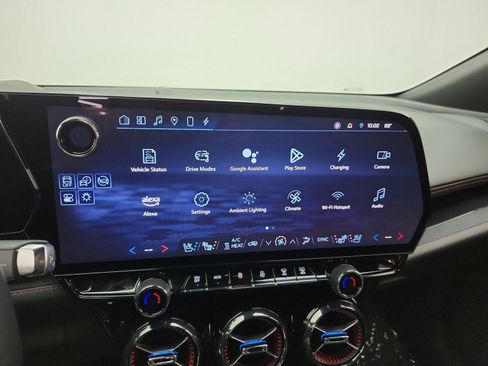 Used 2024 Chevrolet Blazer EV RS AWD/4WD image 9
