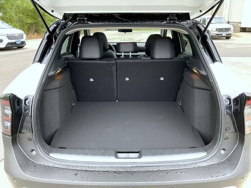 New 2026 Nissan Kicks SR w/ SR Premium Package image 9