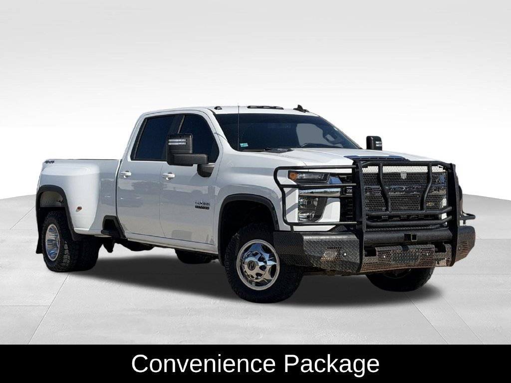 Used 2020 Chevrolet Silverado 3500 LT w/ Texas Edition AWD/4WD image 2