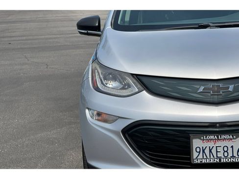 Used 2017 Chevrolet Bolt Premier w/ Driver Confidence II Package FWD image 41