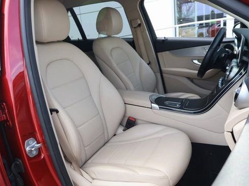 Used 2020 Mercedes-Benz GLC 300 image 20