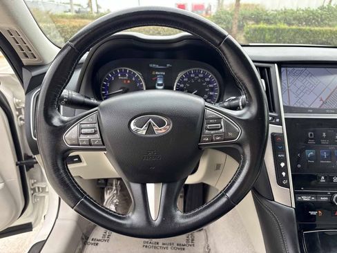 Used 2017 INFINITI Q50 Signature Edition w/ All Weather Package (L93) RWD image 21