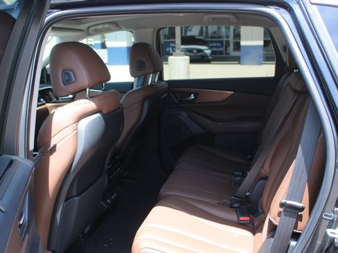 Used 2024 Acura MDX SH-AWD w/ Technology Package image 14