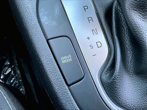 Certified 2024 Kia Forte LXS image 30