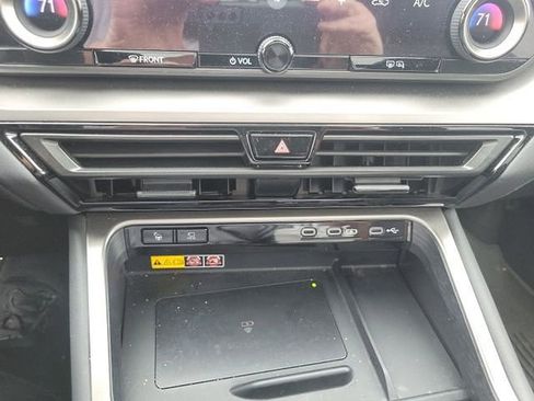 Used 2024 Lexus TX 500h AWD image 15