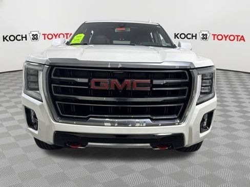 Used 2021 GMC Yukon XL AT4 w/ Technology Package AWD/4WD image 2
