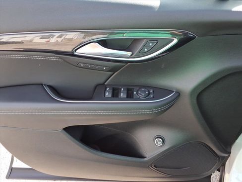 Used 2023 Buick Envision Essence FWD image 19