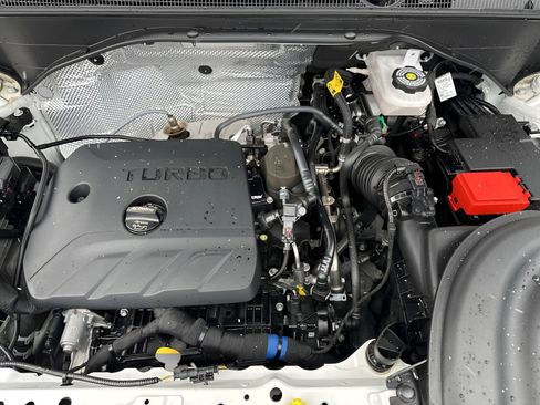 Certified 2024 Buick Encore GX Sport Touring image 32