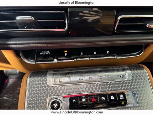 Certified 2025 Lincoln Aviator Black Label w/ Jet Appearance Package image 44