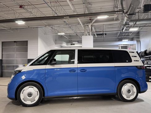 New 2025 Volkswagen ID. Buzz 1st Edition image 44