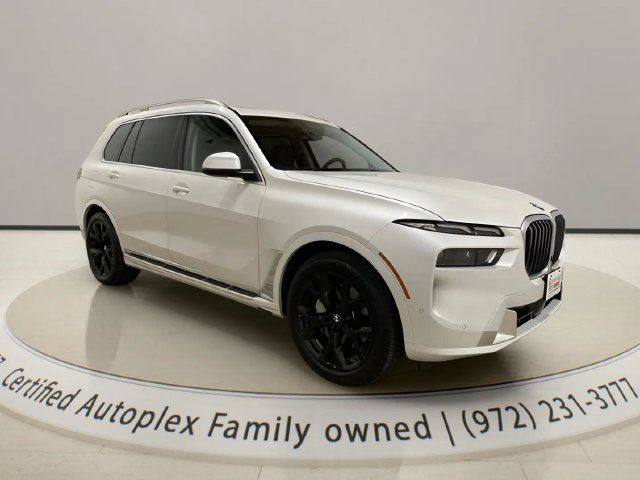 Used 2026 BMW X7 xDrive40i w/ Premium Package AWD/4WD image 7