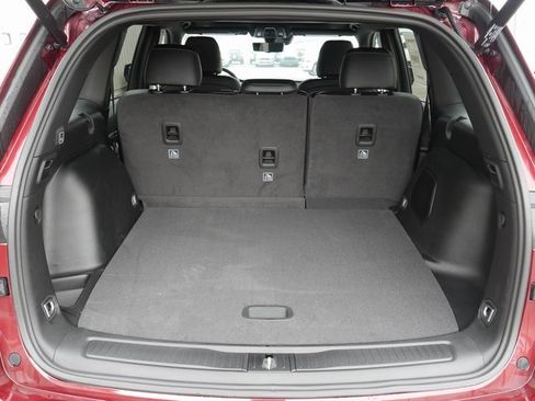 New 2026 Jeep Grand Cherokee Limited Reserve image 9