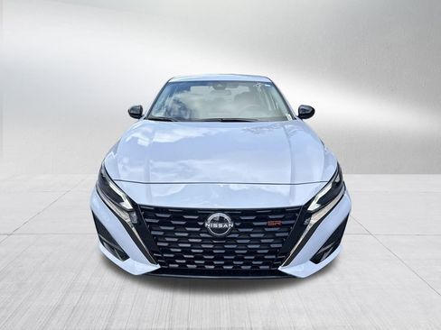 New 2025 Nissan Altima 2.5 SR image 2