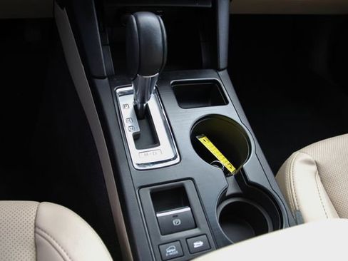 Used 2016 Subaru Outback 3.6R Limited image 26