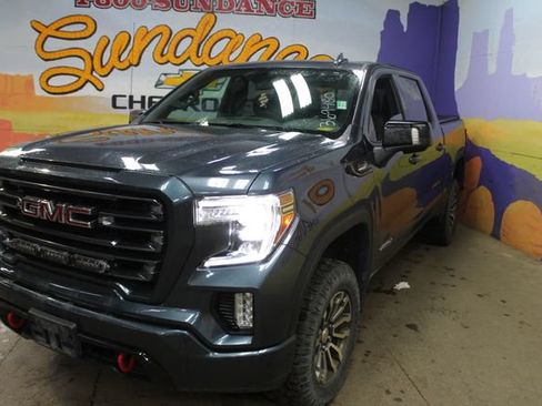 Used 2021 GMC Sierra 1500 AT4 w/ AT4 Preferred Package AWD/4WD image 4