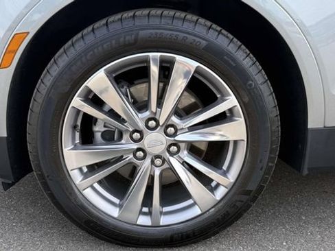 Certified 2023 Cadillac XT5 Premium Luxury AWD/4WD image 11