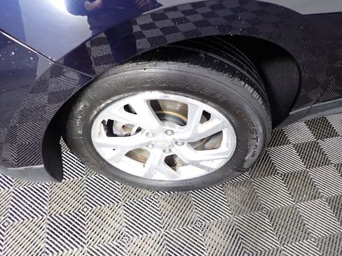 Used 2020 Chevrolet Equinox LT image 42