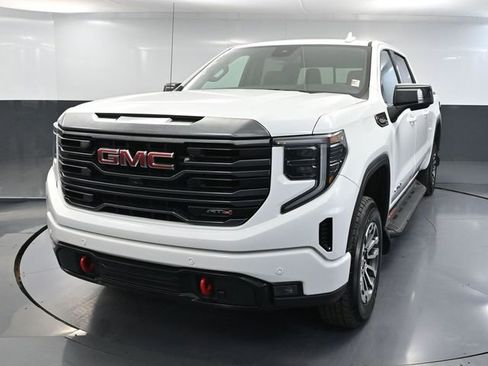 Used 2023 GMC Sierra 1500 AT4 w/ AT4 Preferred Package image 12