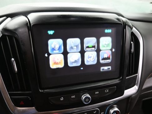 Used 2019 Chevrolet Traverse LT image 20