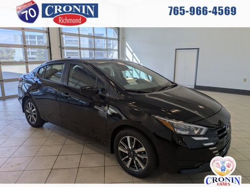 New 2025 Nissan Versa SV w/ Trunk Package image 1