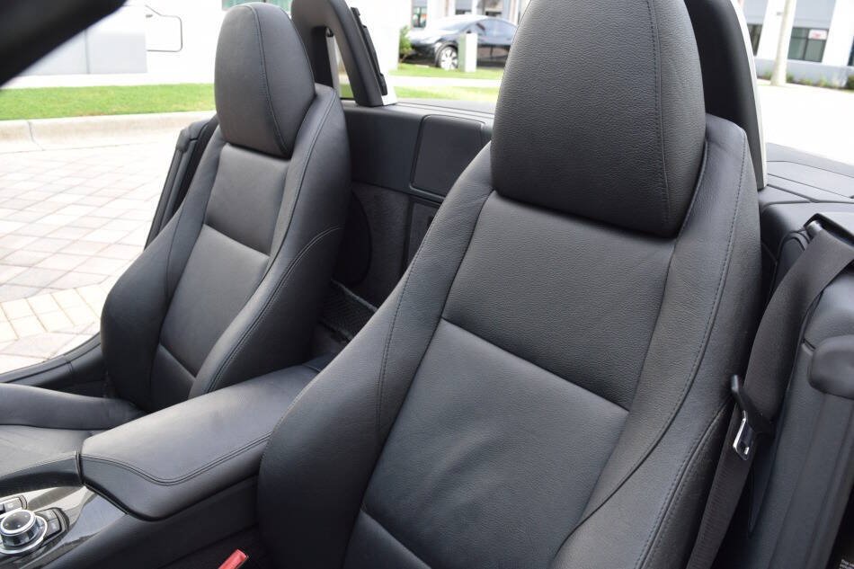 Used 2014 BMW Z4 sDrive35is RWD image 43
