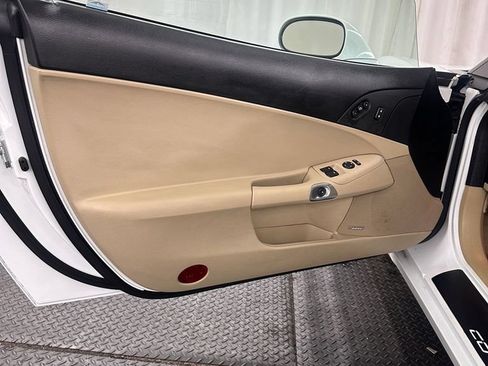 Used 2006 Chevrolet Corvette Convertible w/ Preferred Equipment Group RWD image 9