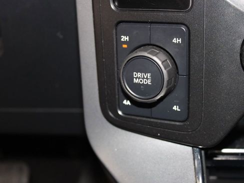 Used 2021 Ford F150 Lariat image 40