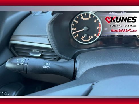 Used 2024 Nissan Altima 2.5 SV image 15