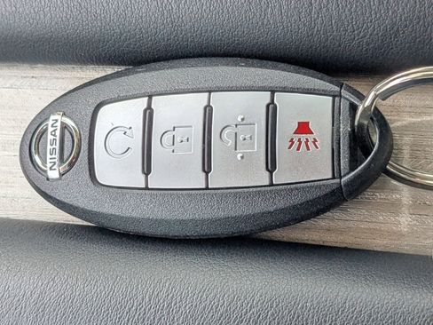 Used 2018 Nissan Murano SV w/ Premium Package image 30