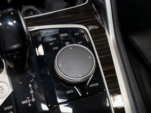 Used 2021 BMW X6 xDrive40i w/ Premium Package 2 image 24