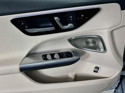 Certified 2026 Mercedes-Benz C 300 Sedan image 18