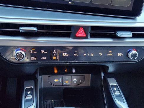 New 2026 Kia Sorento S image 16