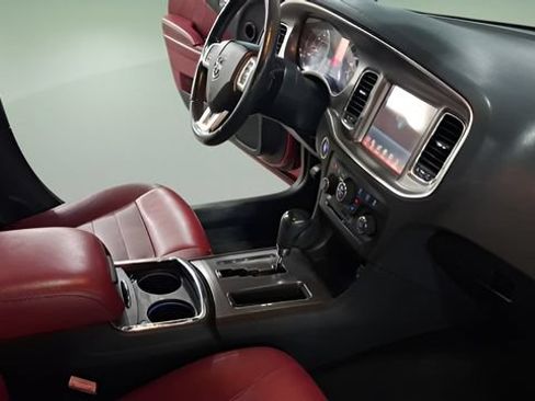 Used 2011 Dodge Charger R/T RWD image 12