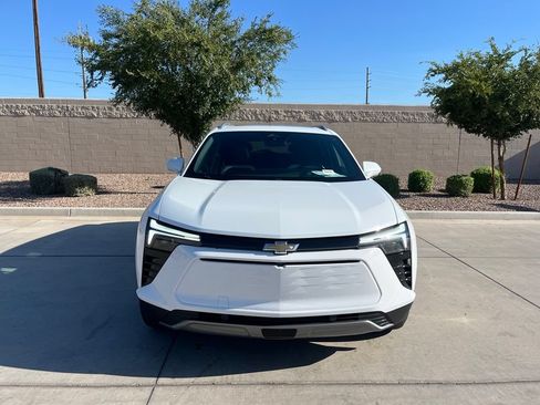 Used 2024 Chevrolet Blazer EV LT AWD/4WD image 2