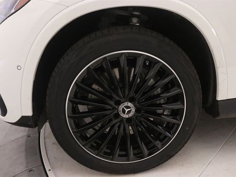 New 2026 Mercedes-Benz GLC 300 image 15