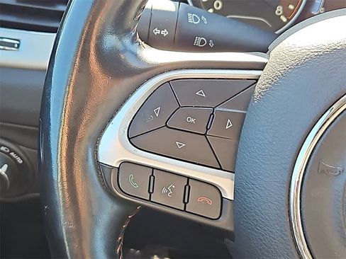 Used 2020 Jeep Compass Latitude w/ Popular Equipment Group image 18