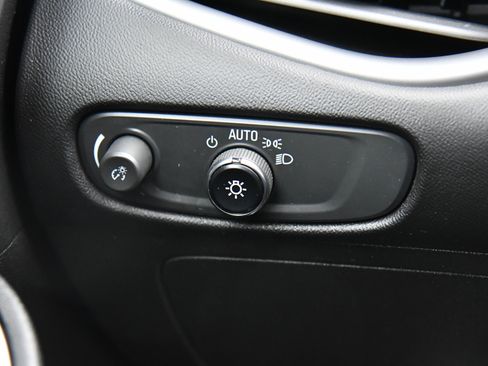 Used 2023 Chevrolet Malibu LT image 29