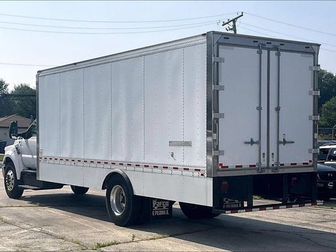 Used 2018 Ford F650 2WD Regular Cab Super Duty image 10