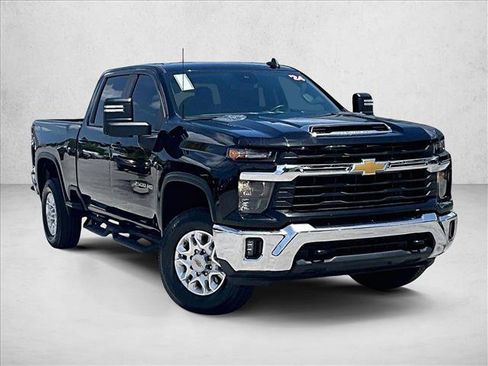 Used 2024 Chevrolet Silverado 2500 LT w/ Convenience Package AWD/4WD image 12