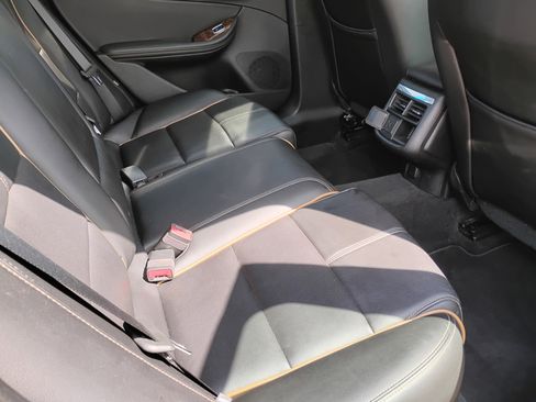 Used 2014 Chevrolet Impala LTZ FWD image 18