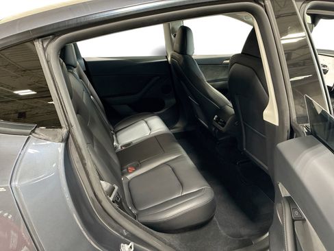 Certified 2023 Tesla Model Y Performance AWD/4WD image 11