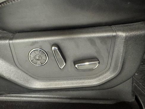 Used 2018 Ford F150 Platinum w/ FX4 Off-Road Package image 17