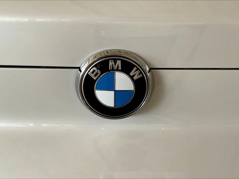 New 2026 BMW X6 xDrive40i w/ Climate Comfort Package image 15