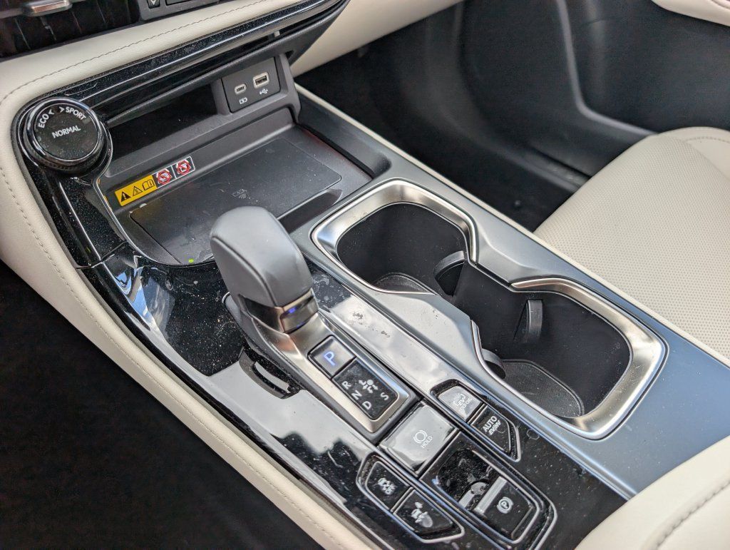 Used 2025 Lexus NX 450h+ AWD w/ Towing Package (2000 Lbs) image 17